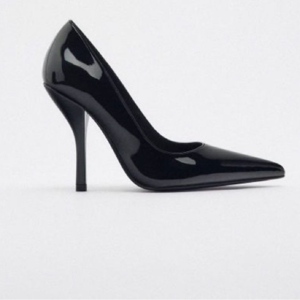 Zara Glossy Black Heels - Courts